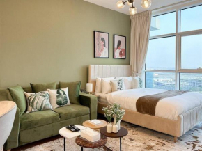 Trophy - Urban Oasis Suite